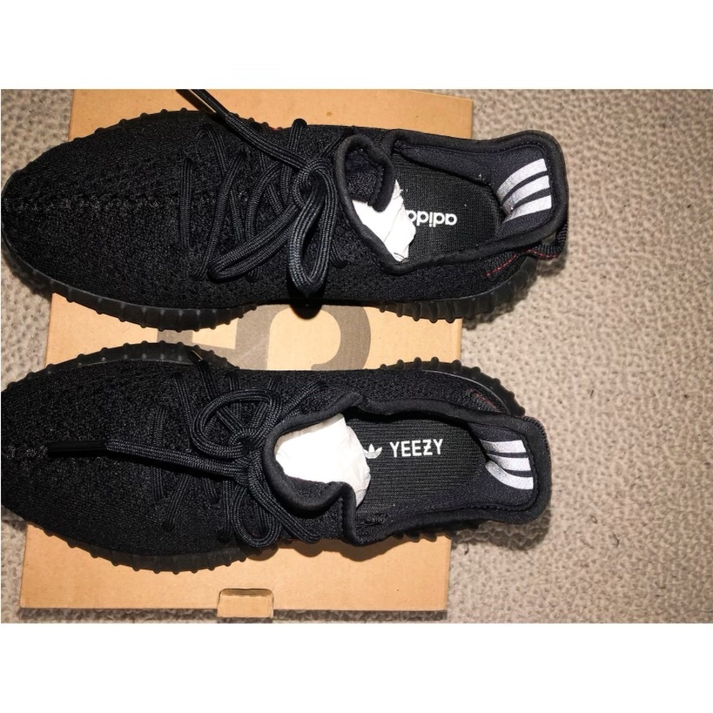 YEEZY - Picture 6 of 12
